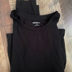 Old Navy Black “bestee” cropped long sleeve XL
